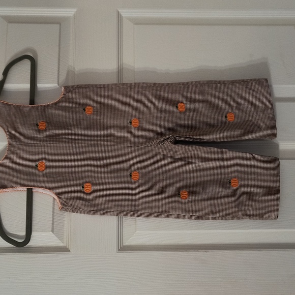 🎃 Look what a cute pumpkin outfit!! - Picture 2 of 4